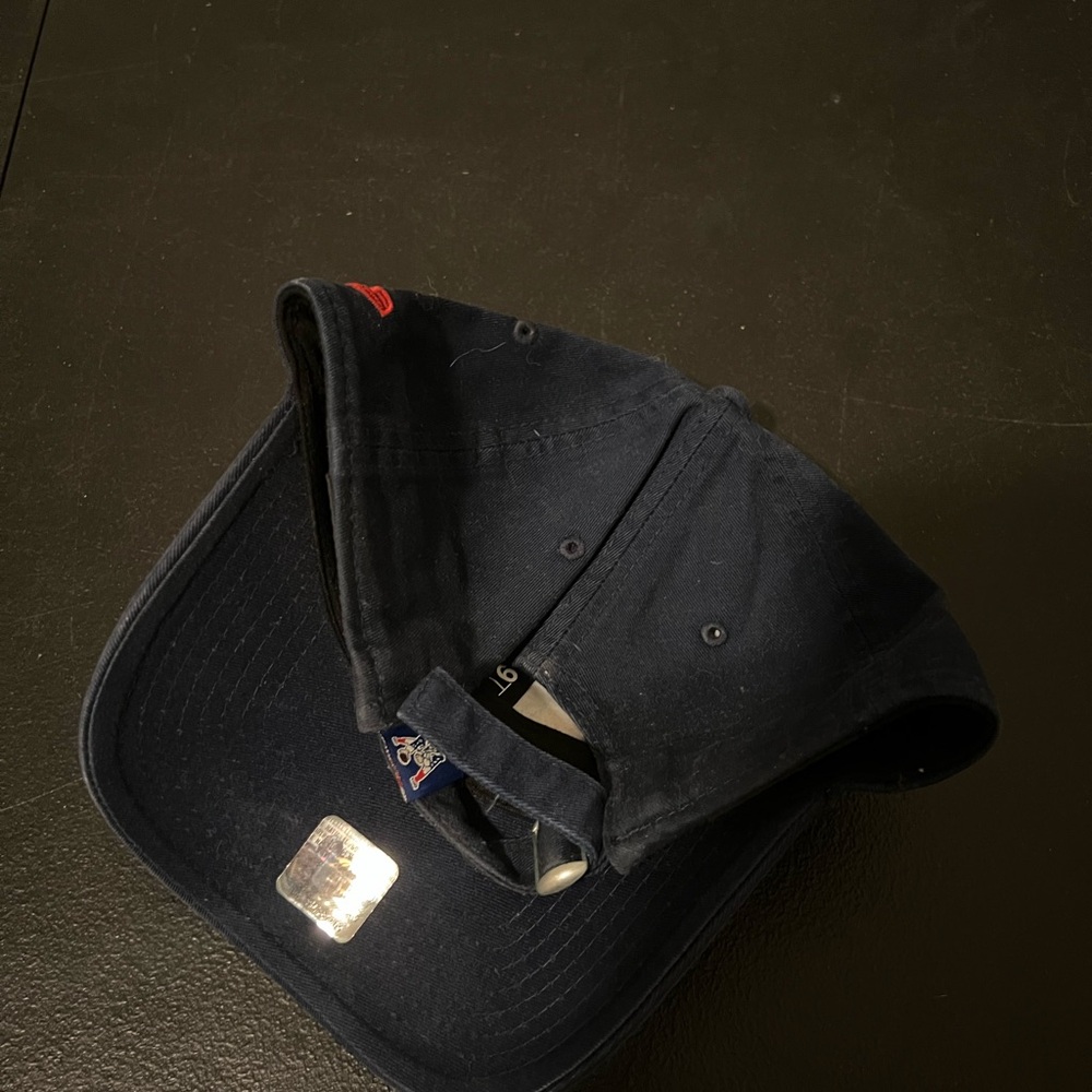 New England Patriots Vintage Navy Blue Football Cap - Picture 2 of 2